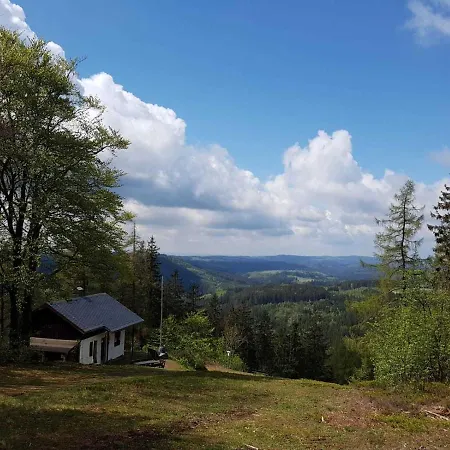 Urlaub Im Modernen Wohnwagen Direk Nyaraló